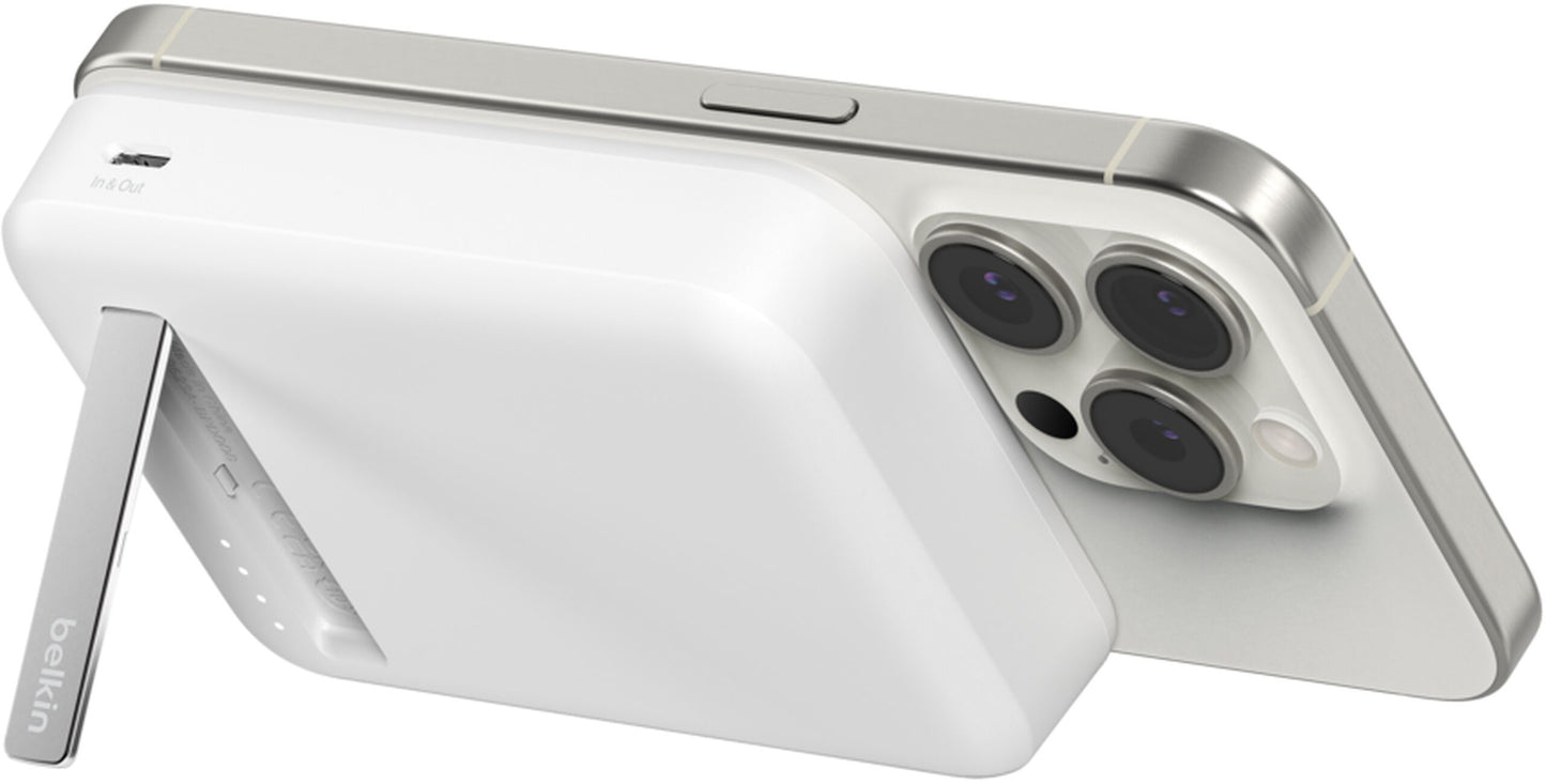 Baterie Externa Wireless Belkin BoostCharge Pro with Kickstand, 10000mAh, 15W, FQI, 1 x QI - 1 x USB-C, Alba BPD008btWH