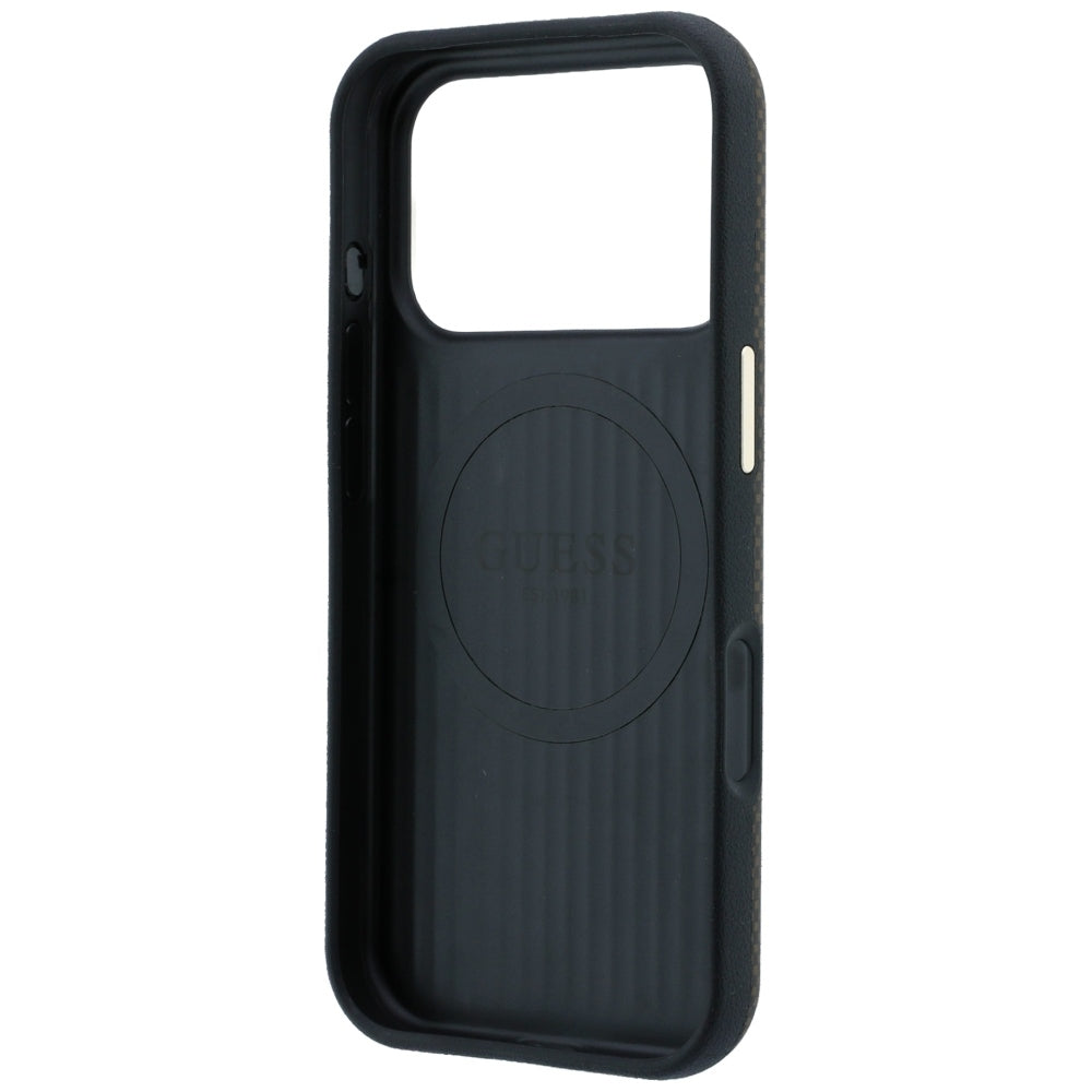 Husa MagSafe pentru Apple iPhone 18 Pro / 17 Pro, Guess, Kevlar Triangle Logo, Maro