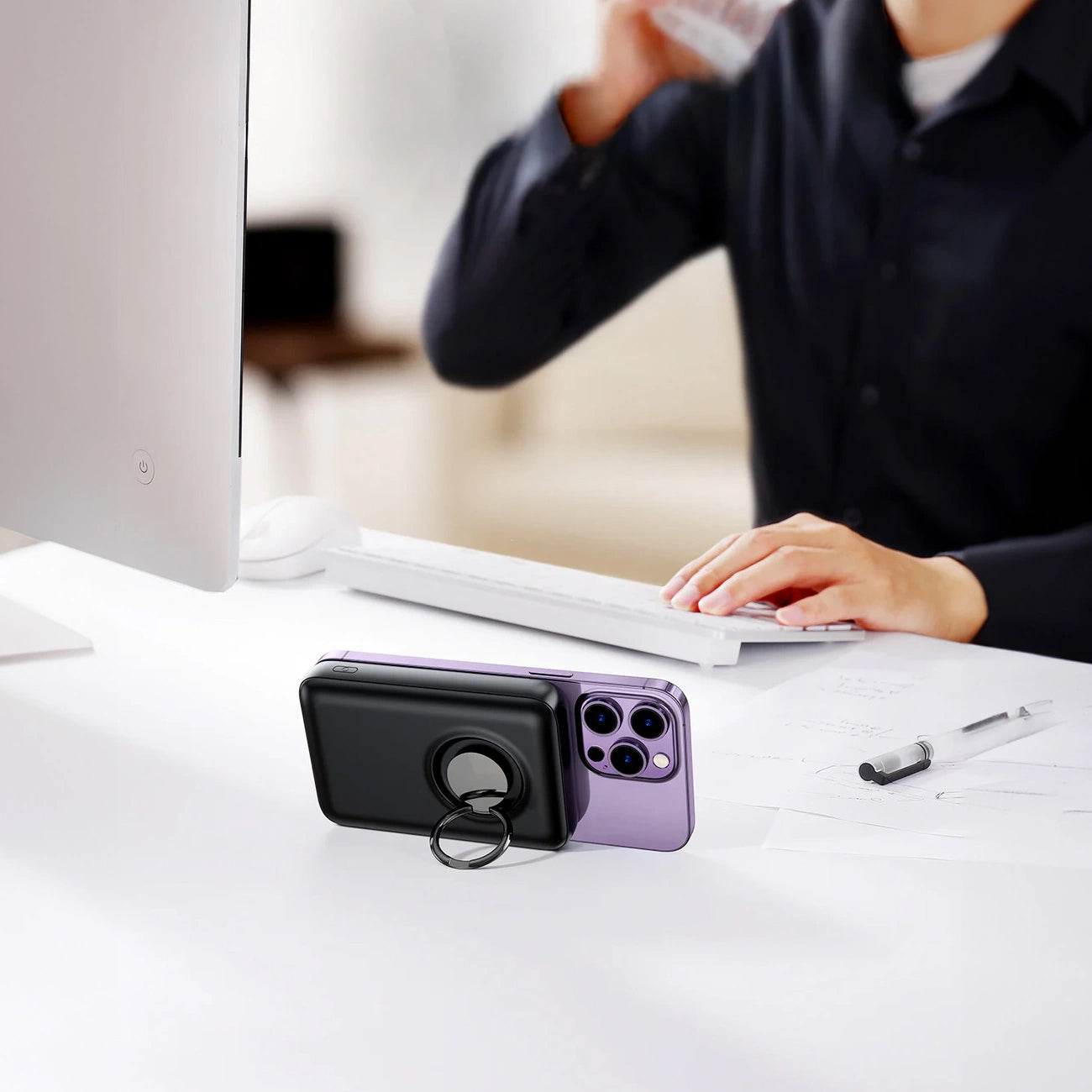 Baterie Externa Wireless Joyroom JR-W050, 10000mAh, 20W, QC + PD + FQI, 1 x QI - 1 x USB-A - 1 x USB-C, Neagra