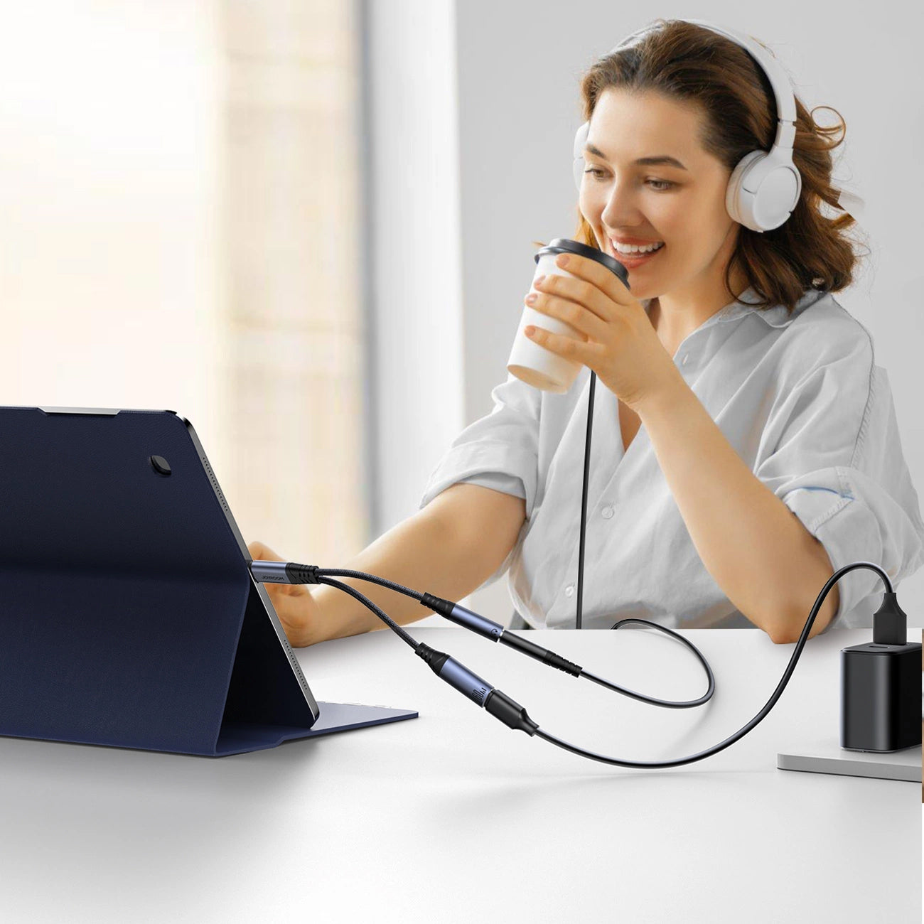 Cablu Audio USB-C - 3.5mm / USB-C Joyroom SY-C02, 0.14m, Negru