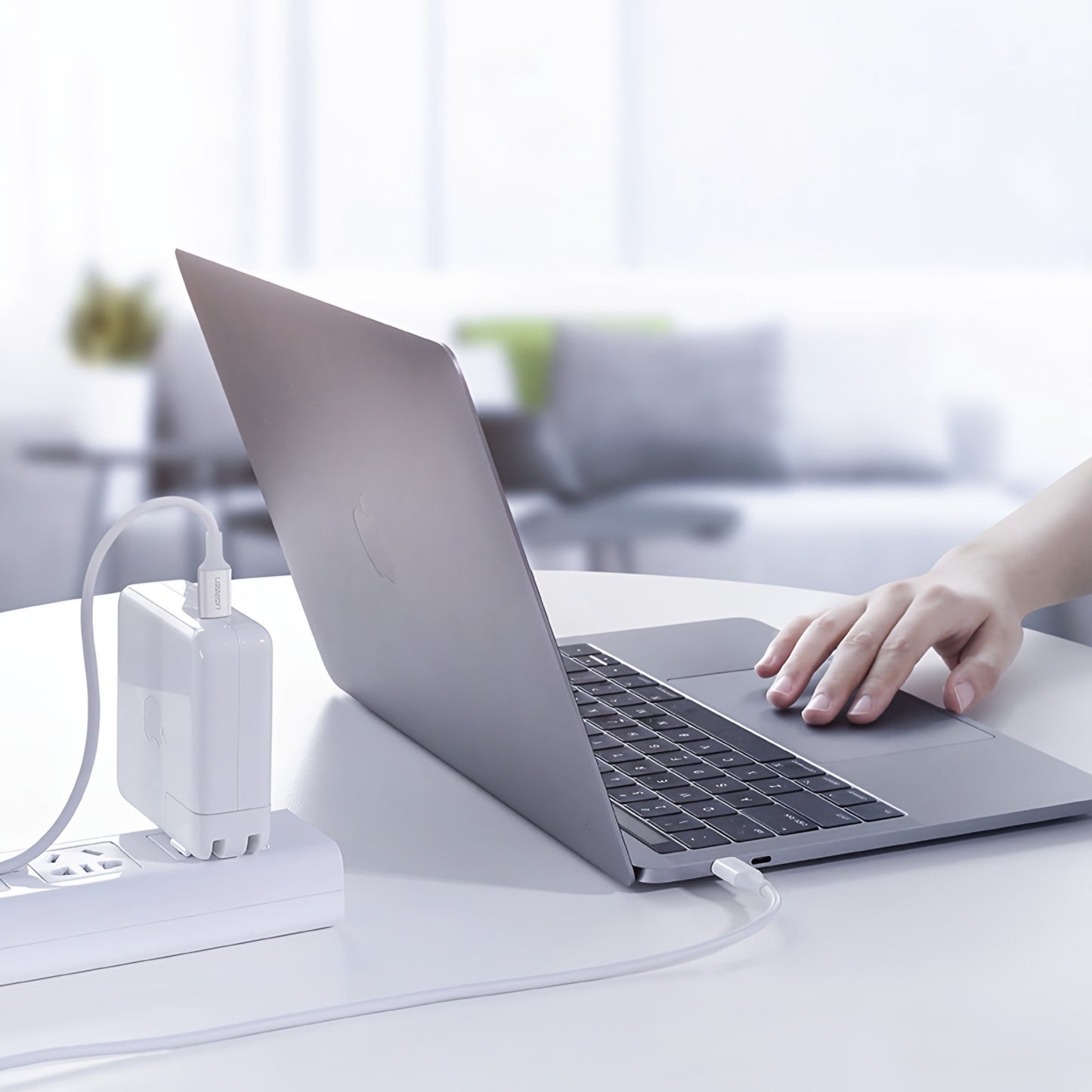 Cablu Date si Incarcare USB-C - USB-C UGREEN US300, 100W, 2m, Alb