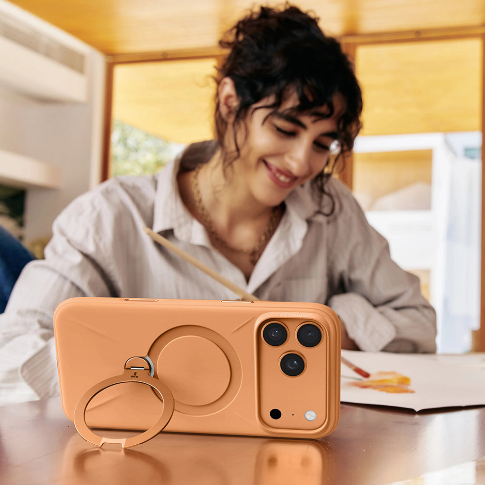 Husa MagSafe pentru Apple iPhone 17 Pro, Torras, QPRO Silicone, Aurie