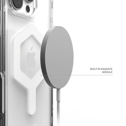 Husa MagSafe pentru Apple iPhone 17 Pro, Urban Armor Gear, Plyo, Alba