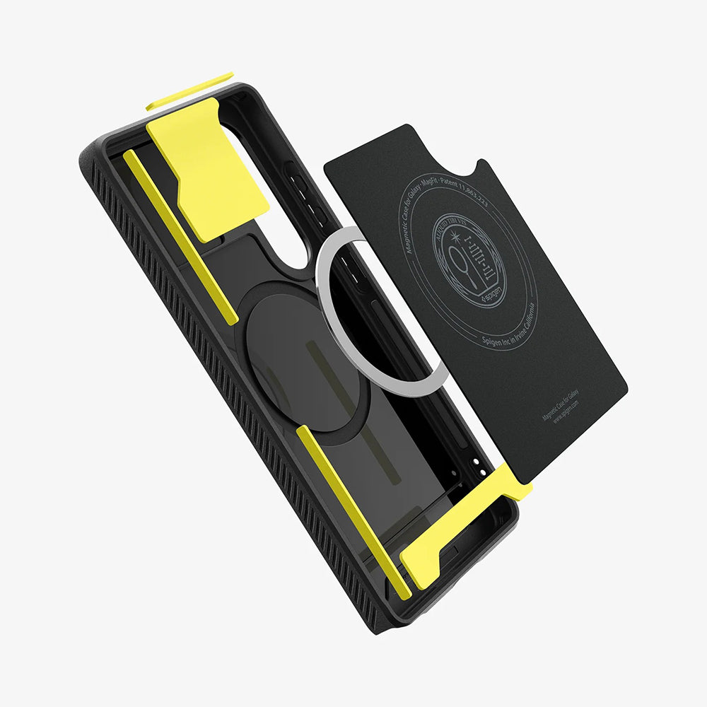 Husa MagSafe pentru Samsung Galaxy S25 Ultra S938, Spigen, Rugged Armor, Neagra Mata ACS08951