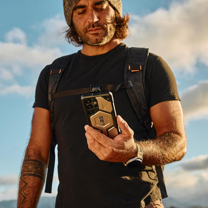 Husa MagSafe pentru Samsung Galaxy S25 Ultra S938, Urban Armor Gear, Monarch Pro Kevlar, Neagra