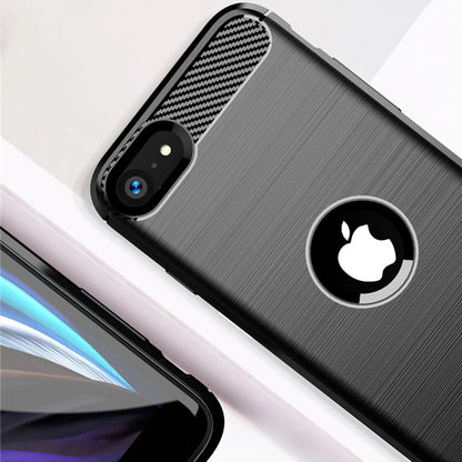 Husa pentru Apple iPhone SE (2022) / SE (2020), Techsuit, Carbon, Neagra