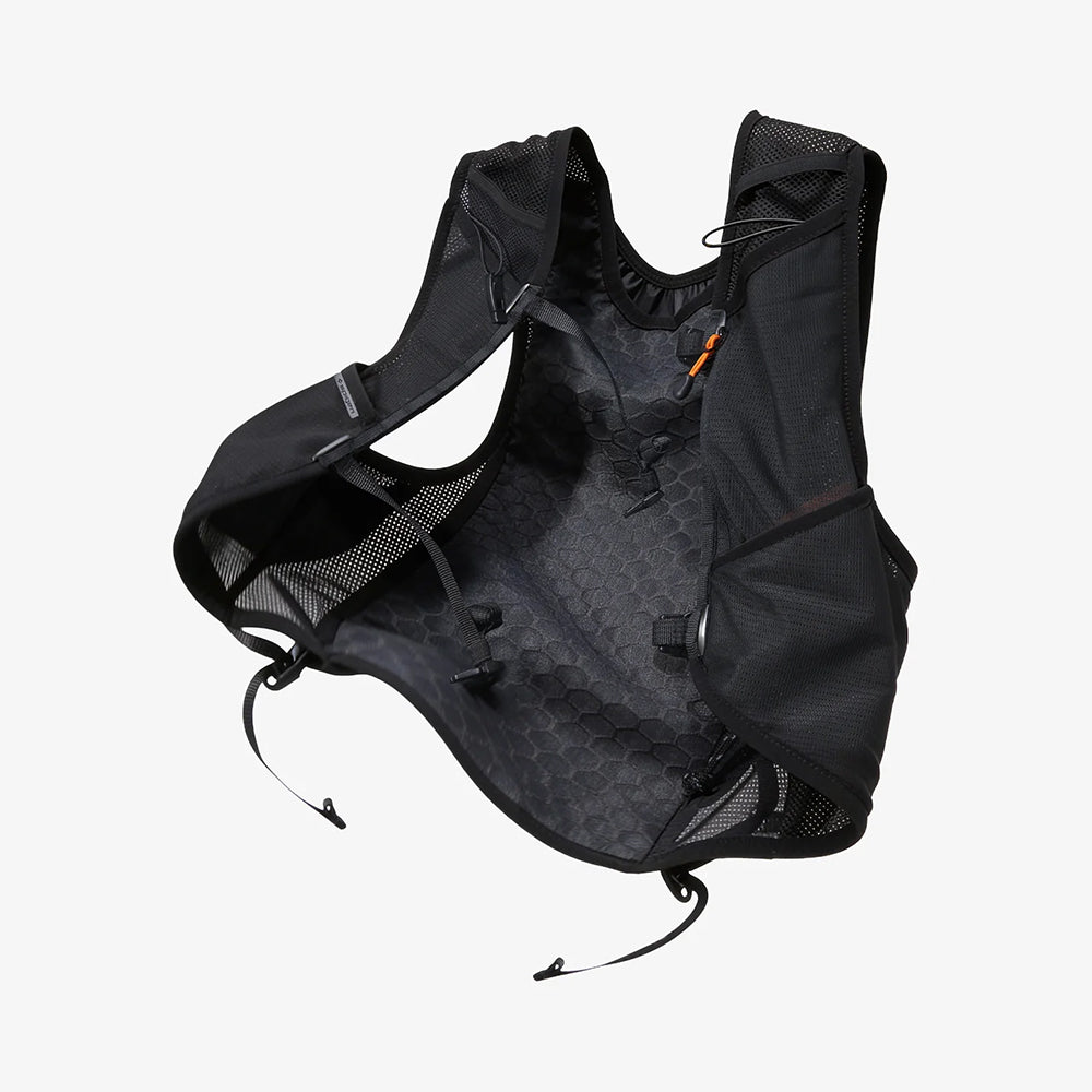 Vesta Alergat Spigen Dynamic Shield A721, Marime M - L, Neagra AMP10224